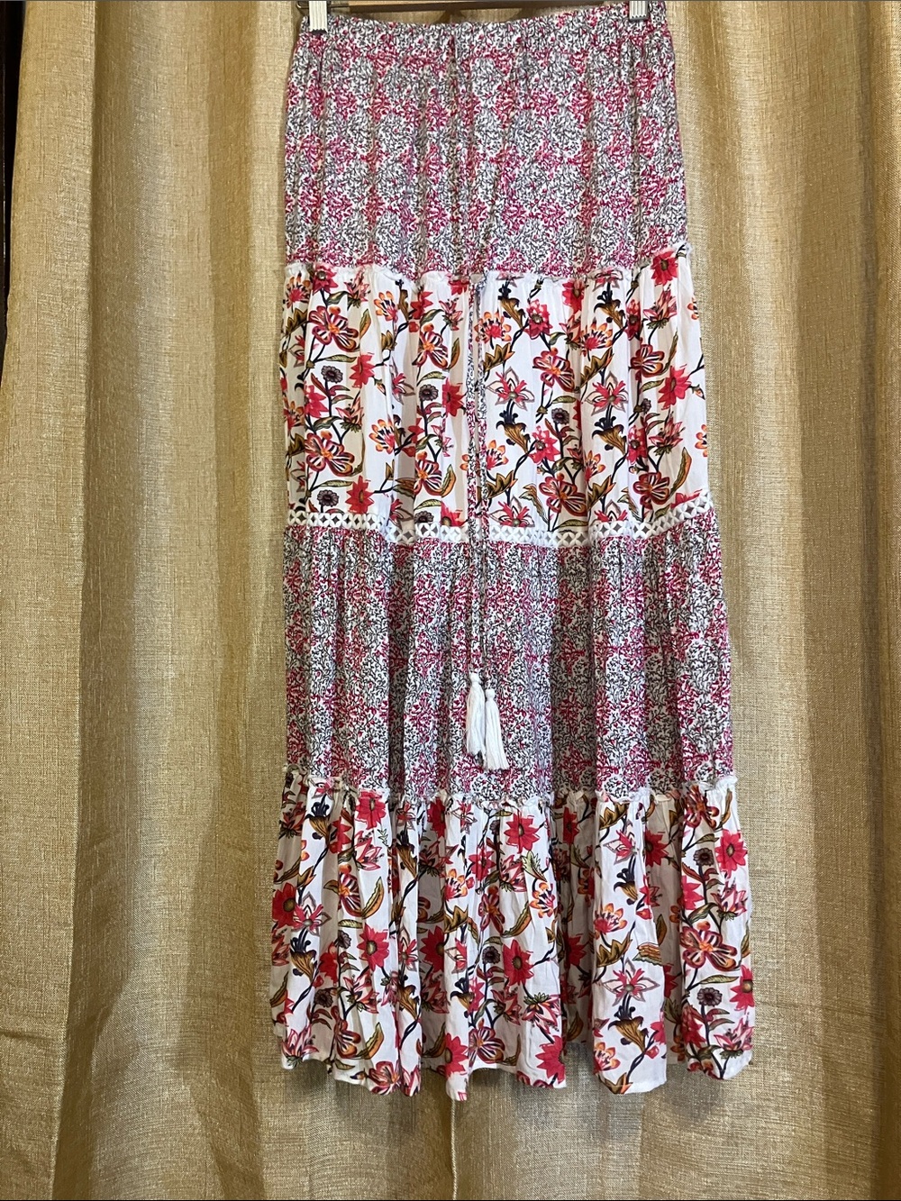 Solitaire White Maxi Skirt with Pink & Red Floral Print